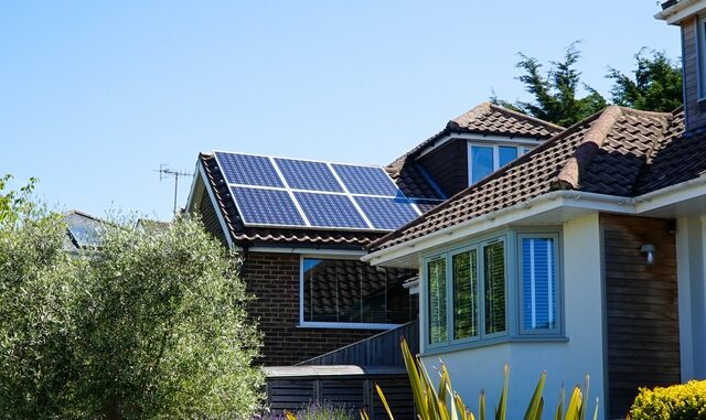 Φωτοβολταϊκά: Αξιοποιήστε την  ενέργεια του ήλιου στο σπίτι σας