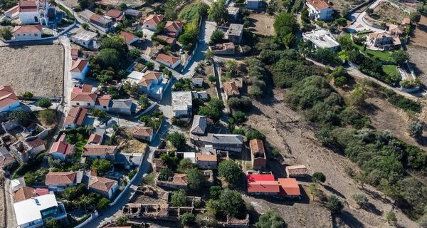 Εκτός σχεδίου δόμηση: Σε απαξίωση περιουσίες μικροϊδιοκτητών – “Σήμα” φορέων για άμεση λύση