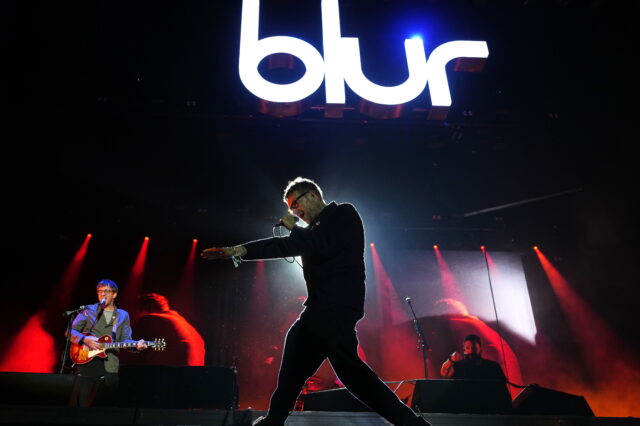Η μεγάλη επιστροφή των Blur είναι γεγονός – Η συναυλία “ζέσταμα” και το πολυαναμενόμενο Wembley