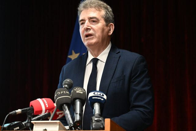 Χρυσοχοΐδης για οπαδική βία: “Θα μας βρουν απέναντι – Είμαστε εδώ για να τους διαλύσουμε”