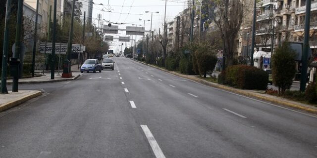 Τροχαίο δυστύχημα στη λεωφόρο Αλεξάνδρας – Αυτοκίνητο παρέσυρε πεζό