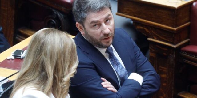 ΠΑΣΟΚ: Στόχος μια τεκμηριωμένη και εξωστρεφής παρουσία στη Βουλή