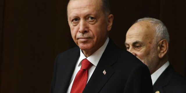 Ουκρανία: Ο Ερντογάν προτείνει τη σύσταση “διεθνούς επιτροπής έρευνας” μετά την ανατίναξη του φράγματος