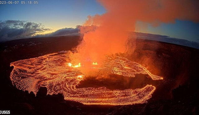 Χαβάη: Εξερράγη το ηφαίστειο Κιλαουέα – Απόκοσμες εικόνες