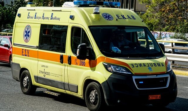 Λάρισα: Μία νεκρή και ένας τραυματίας σε τροχαίο με μηχανή