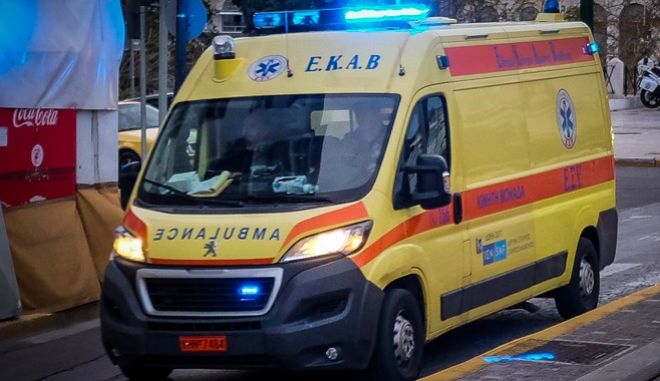 Θεσσαλονίκη: Στο νοσοκομείο 46χρονος που έπεσε σε φωταγωγό πολυκατοικίας