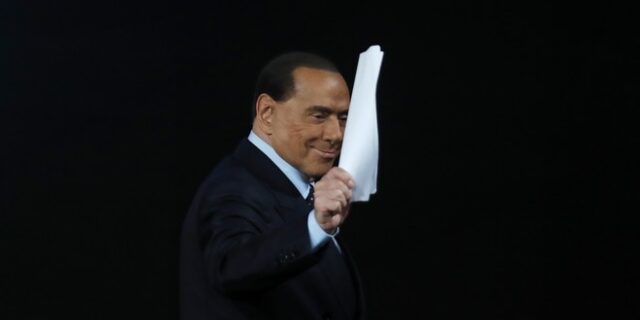 Μπερλουσκόνι: “Το τέλος μιας εποχής” – Τα συλλυπητήρια μηνύματα αντιπάλων και υποστηρικτών του