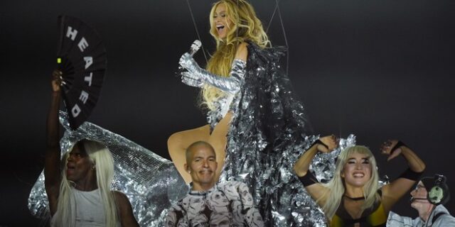 Beyonce: Εκνευρίστηκε επί σκηνής από λάθος συνεργάτη της και έγινε viral – “Μάλλον απολύθηκε”