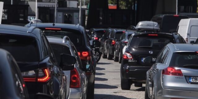 Κίνηση στους δρόμους: Μεγάλες καθυστερήσεις στην Αθηνών-Λαμίας λόγω τροχαίου – LIVE ΧΑΡΤΗΣ