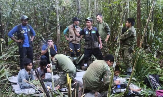 Κολομβία: Ζωντανά βρέθηκαν μετά από 40 μέρες τα 4 παιδιά που αγνοούνταν στη ζούγκλα – Σοκαριστικές εικόνες