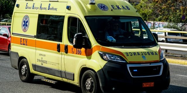 Εργαζόμενοι ΕΚΑΒ: Δεν θα ανεχτούμε κανένα φανταστικό συνδυασμό στελέχωσης ασθενοφόρων