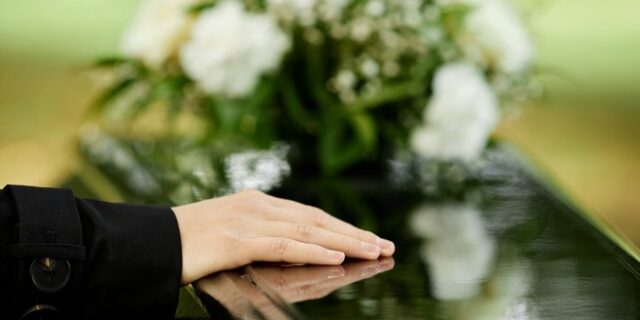 Εκουαδόρ: Πέθανε η γυναίκα που είχε ξυπνήσει μέσα στο φέρετρό της