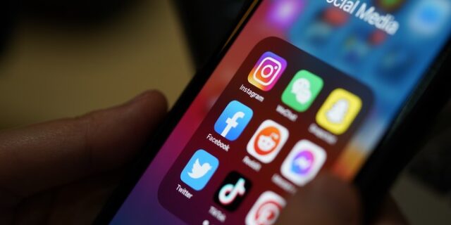 Wall Street Journal: Το Instagram συνδέει ένα τεράστιο δίκτυο παιδόφιλων