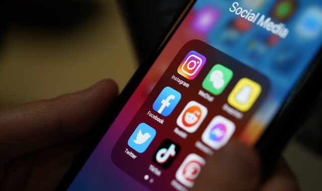 Wall Street Journal: Το Instagram συνδέει ένα τεράστιο δίκτυο παιδόφιλων
