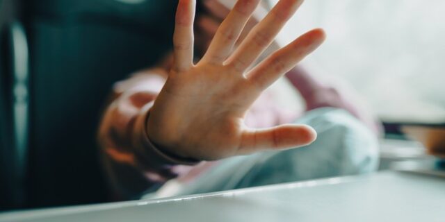 Βιασμός 17χρονου: Ο 50χρονος απειλούσε τον ανήλικο και κατέγραφε μέσω streaming τις αποτρόπαιες πράξεις του