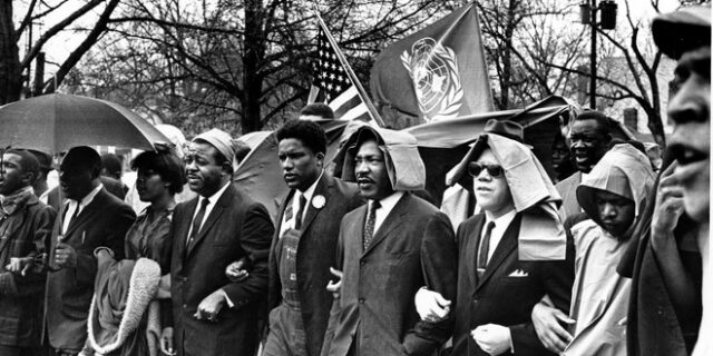 Μήπως αντί να αλλάξεις τον εαυτό σου πρέπει να αλλάξεις τον κόσμο;