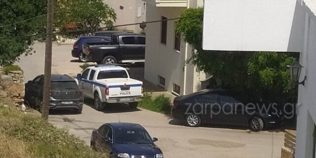Κίσσαμος: Άνδρας ταμπουρώθηκε στο σπίτι με την οικογένειά του κι απειλεί να το ανατινάξει