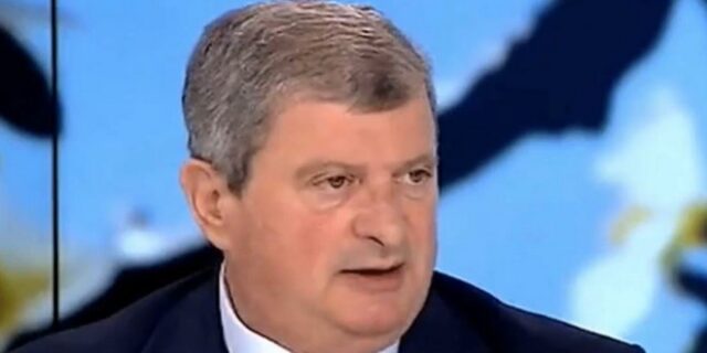 Απαράδεκτη δήλωση Κρικέτου για τους μετανάστες – Αποπομπή ζητά ο ΣΥΡΙΖΑ