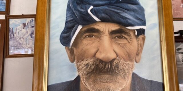 Ο Μανώλας από την Ψέριμο που έγινε καρτ ποστάλ και ταξίδεψε την Ελλάδα σε όλο τον κόσμο