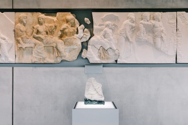 Σταμπολίδης: “Και στο καλύτερο μουσείο να βάλετε τα Γλυπτά του Παρθενώνα, δε θα έχουν το χάδι από το φως που τα γέννησε”