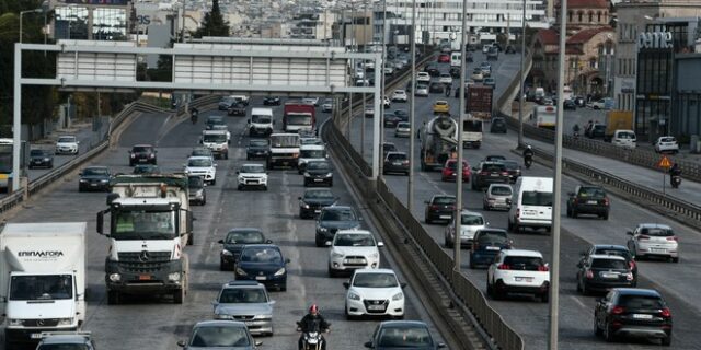 Κίνηση στους δρόμους: Στο “κόκκινο” Κηφισός και Αττική Οδός – LIVE ΧΑΡΤΗΣ