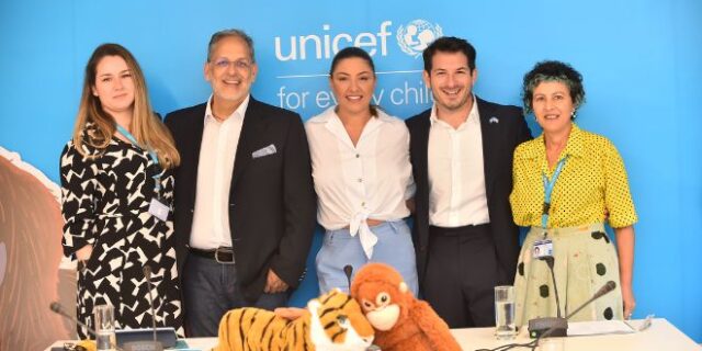 UNICEF: Έλενα Παπαρίζου και Γιώργος Περρής μαζί για την προώθηση της Αναδοχής στην Ελλάδα