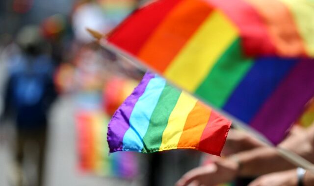 Χανιά: Το ΔΣ καταδικάζει το ομοφοβικό κάλεσμα “αντι-pride” – “Μόλυνση της πόλης μας με δηλητήριο φασισμού”