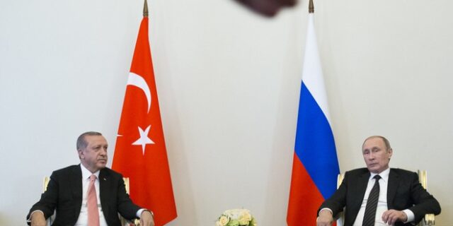 Ερντογάν: Δήλωσε την υποστήριξή του στον Πούτιν κατά τη διάρκεια τηλεφωνικής συνομιλίας