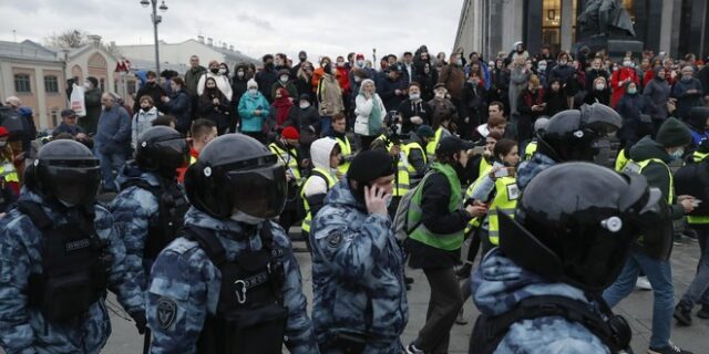 Ρωσία: Διαδηλώσεις για τον αντιφρονούντα Ναβάλνι – Τουλάχιστον 109 συλλήψεις