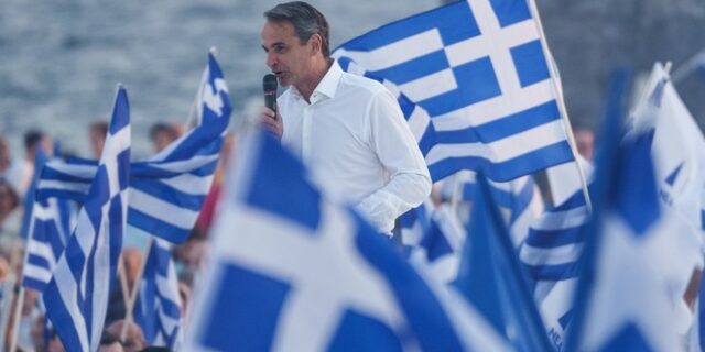 Οι ρωγμές στο αφήγημα Μητσοτάκη για το ΕΣΥ 