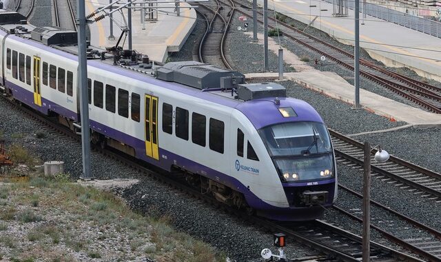 Φθιώτιδα: Ακινητοποιήθηκε τρένο με 325 επιβάτες μέσα σε σήραγγα