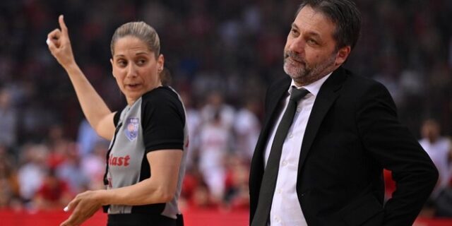 ΚΑΕ Παναθηναϊκός: “Τρίτο φετινό παιχνίδι με τον Ολυμπιακό που κρίνεται από διαιτητικά εγκλήματα, απαιτούμε ισονομία”