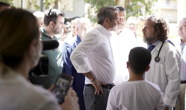 Στο Παλαιό Φάληρο ο Κυριάκος Μητσοτάκης