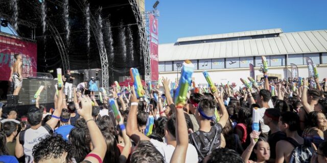 Waterboom Festival 2023: Τι απαντά το ΟΑΚΑ για τα καπνογόνα και τον πανικό
