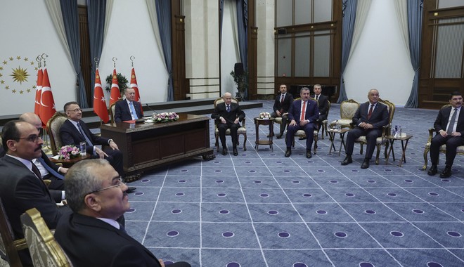 Τουρκία: Εκτός κυβέρνησης Ακάρ, Σοϊλού και Τσαβούσογλου σύμφωνα με τα ΜΜΕ της χώρας
