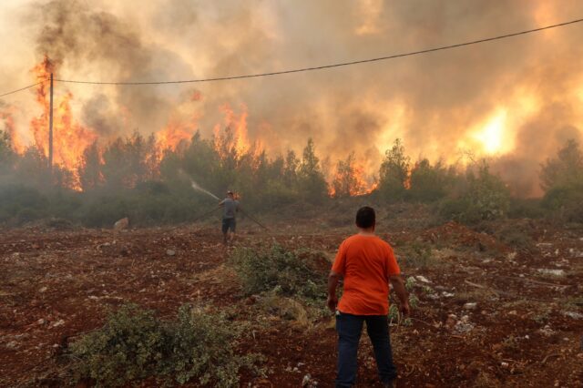 Μάνδρα: Συνελήφθη άτομο για τη φωτιά στο Παλαιοχώρι