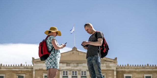 Καιρός Αθήνα: Έως 33 βαθμούς η θερμοκρασία