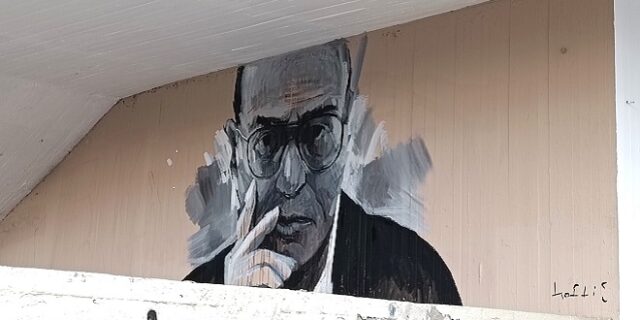 Γιώργος Κόφτης στο NEWS 24/7: “Επιστροφή στο σκοτάδι” η επιλογή του ΑΠΘ να σβήσει το γκράφιτι του Αγγελόπουλου