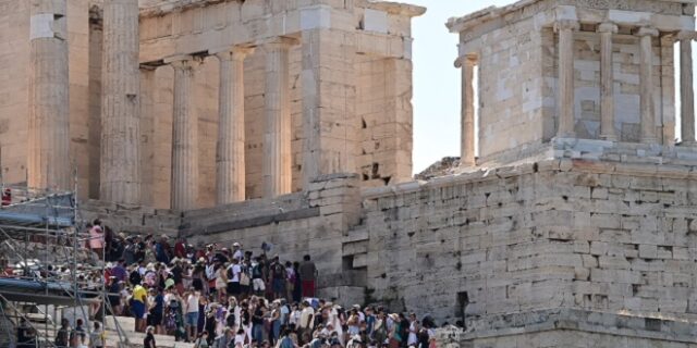 Ακρόπολη: Κλειστή από τις 13:00 μέχρι τις 17:00