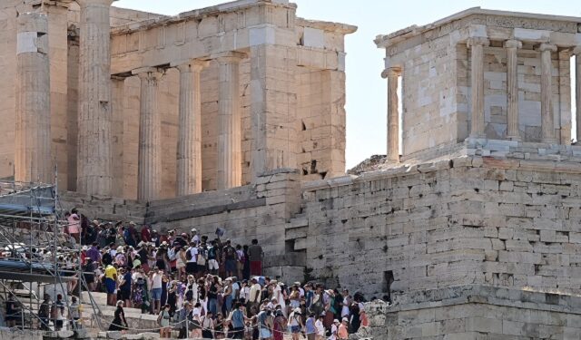 Ακρόπολη: Κλειστή από τις 13:00 μέχρι τις 17:00