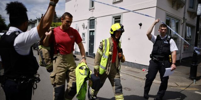 Βρετανία: Νεκρό ένα κοριτσάκι από την πτώση αυτοκινήτου σε δημοτικό σχολείο