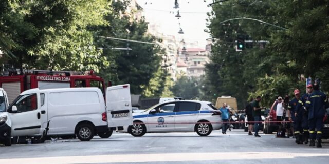 Τεκτονική Στοά Αχαρνών: Οι πυροτεχνουργοί εξουδετέρωσαν τον δεύτερο εκρηκτικό μηχανισμό