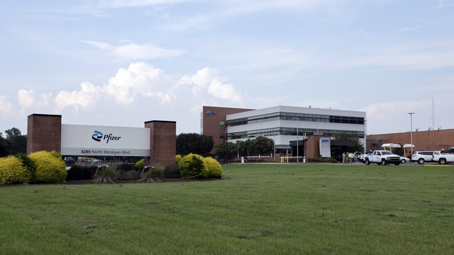 ΗΠΑ: Εργοστάσιο της Pfizer “χτυπήθηκε” από ανεμοστρόβιλο – Υπέστη σοβαρές ζημιές