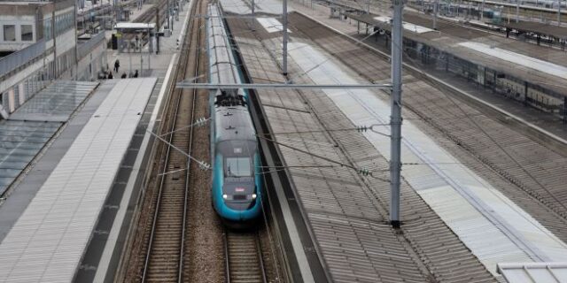 Γαλλία: Ζευγάρι προκάλεσε πανικό για να… μην χάσει το τρένο – Η κακόγουστη φάρσα που σκέφτηκαν