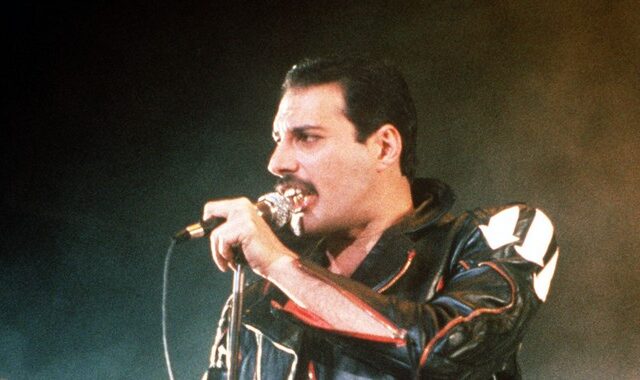 Η μαγεία του AI: Ο Freddie Mercury “ερμηνεύει” συγκλονιστικά το τραγούδι του Τιτανικού