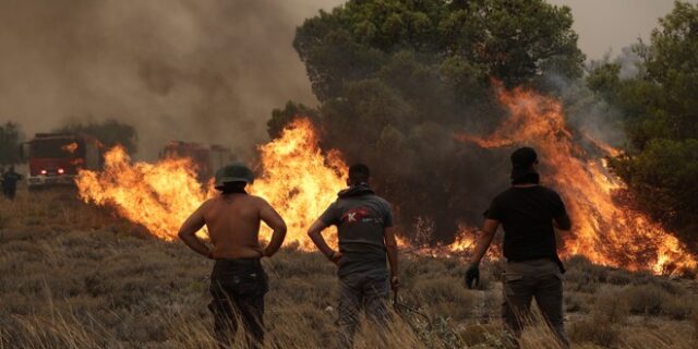 Κλιμάκιο του ΚΚΕ στις πυρόπληκτες περιοχές – “Ακραία η “γύμνια” του κρατικού μηχανισμού”