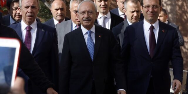 Τουρκία: Ο Ιμάμογλου κήρυξε “πόλεμο” στον Κιλιτσντάρογλου και τον καλεί να παραιτηθεί