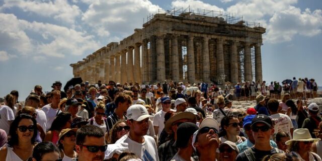 Καύσωνας: Τρεις ήπειροι στη δίνη ακραίων θερμοκρασιών, χωρίς σημάδια υποχώρησης