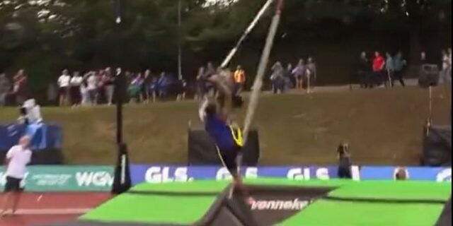 Εμμανουήλ Καραλής: Έσπασε το κοντάρι του την ώρα του άλματος