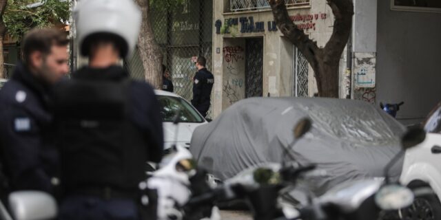 Πετρούπολη: Επιχείρηση της ΕΛΑΣ σε υπό κατάληψη κτήριο